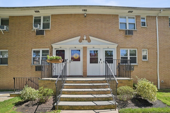 Building Photo - 725 Joralemon St