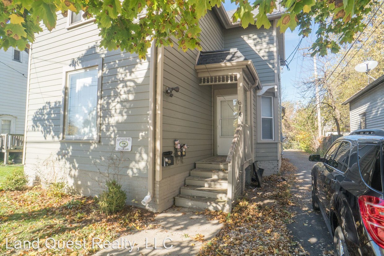 Primary Photo - 614 9th St