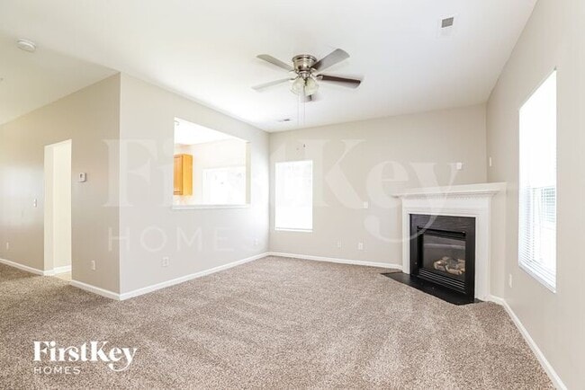 Building Photo - 2140 Lauren Woods Dr