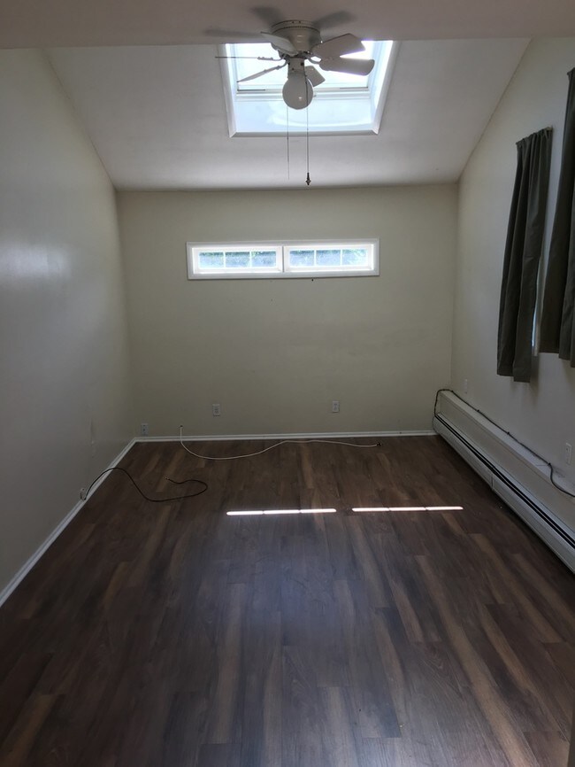 Foto del edificio - 949 Kieff Dr