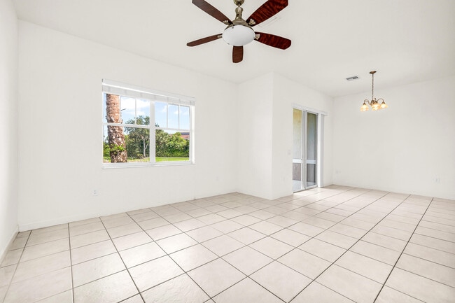 Building Photo - 555 Pacific Grove Dr