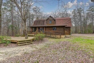 Building Photo - 150 Laura Ln