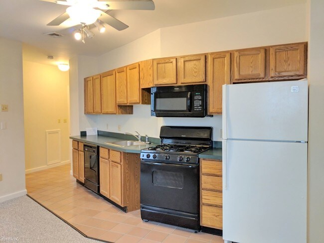 Foto del edificio - 2 br, 1 bath Apartment - 29 Holland St
