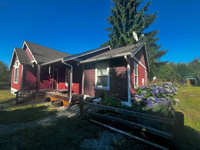 Foto del edificio - 13620 Batten Rd NE
