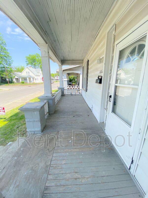 1602 S Evans Ave, Evansville, IN 47713 House Rental in Evansville, IN