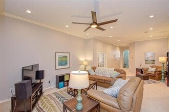 Building Photo - 15950 Cottage Ivy Cir