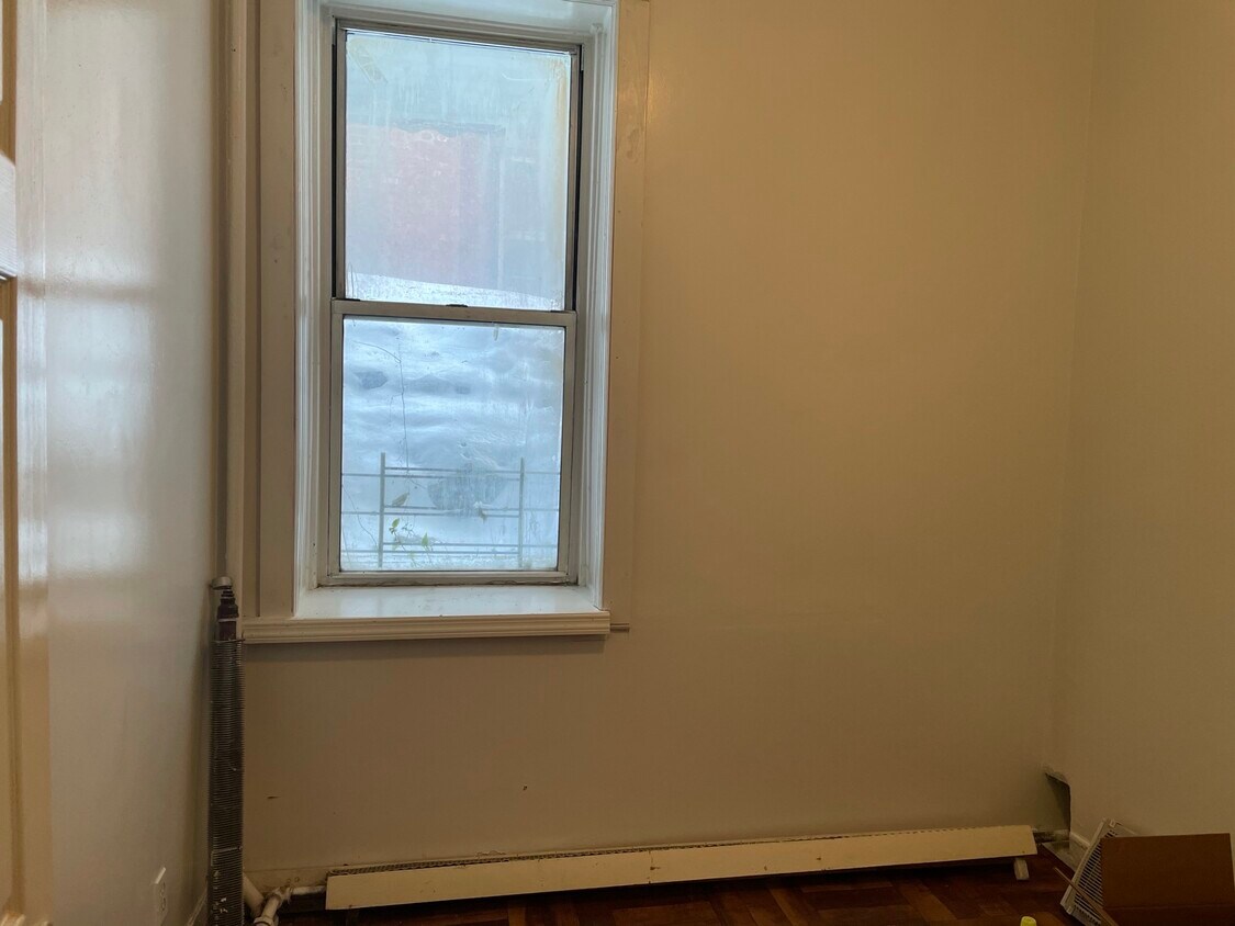 Foto del edificio - 737 E 219th St