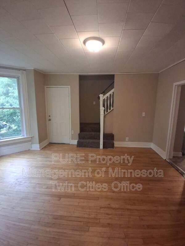 Foto del edificio - 637 Earl St