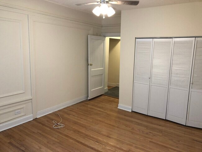 Building Photo - 1125 Davis St