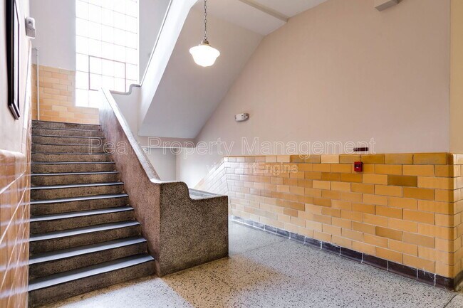 Foto del edificio - 1201 W City Point Rd