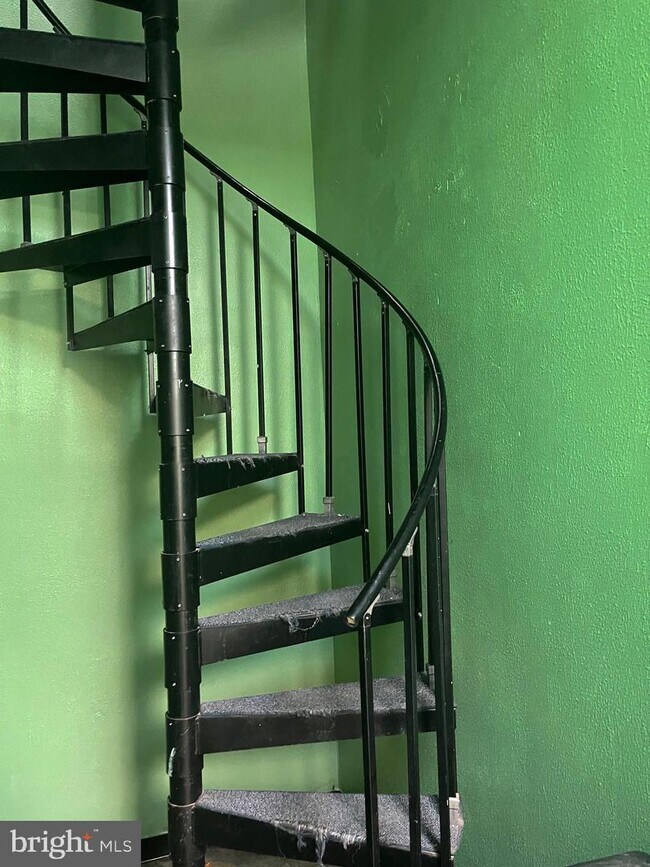 Foto del edificio - 2221 Ridge Ave