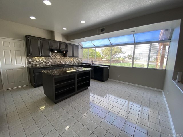 Building Photo - 605 Westview Pl