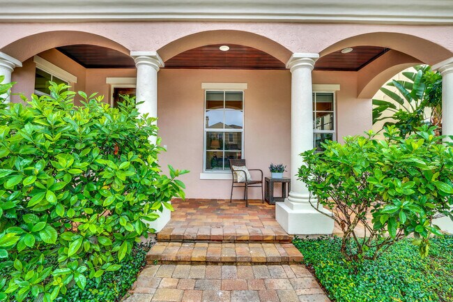 Foto del edificio - 128 Tulip Tree Ct