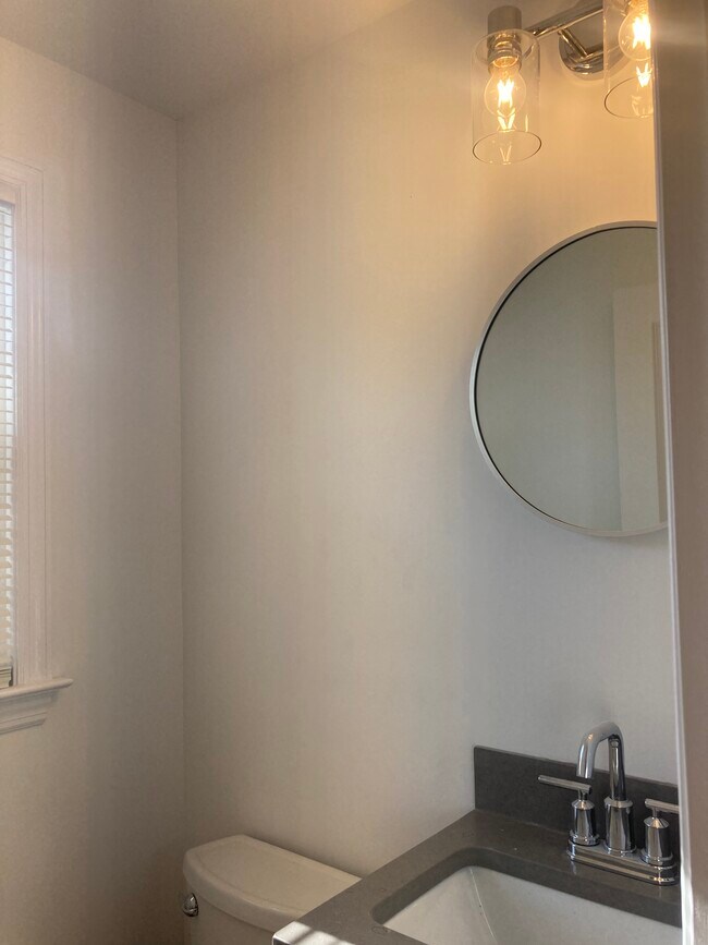 Building Photo - 6 Naples St