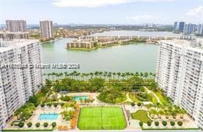 Foto del edificio - 2801 NE 183rd St