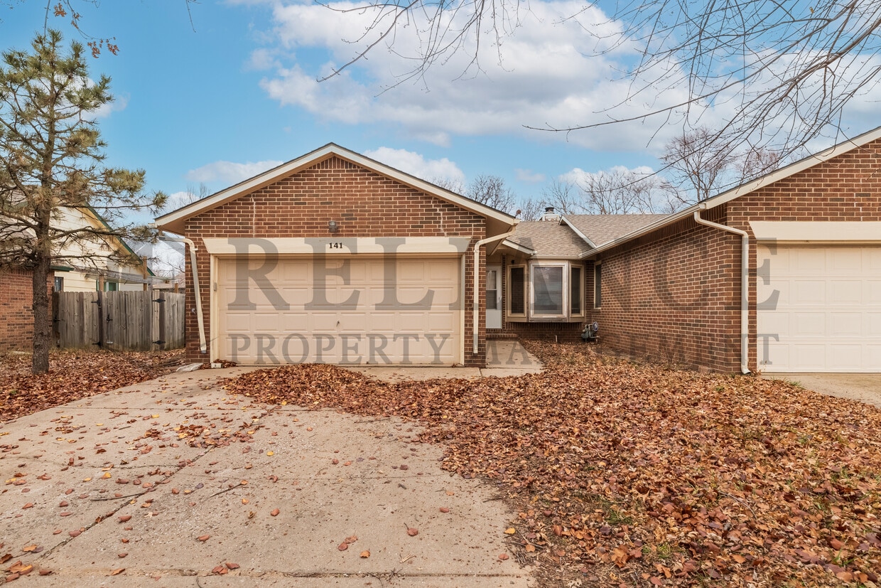 Foto principal - 141 S Lark St