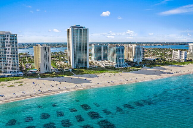 Foto del edificio - 3000 N Ocean Dr