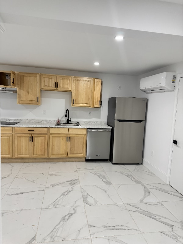 Foto del edificio - 26 Woodland Cir