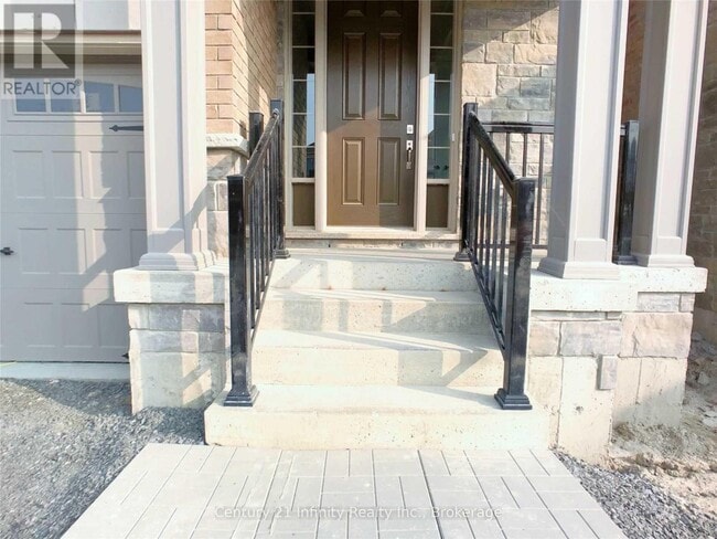 Building Photo - 9 St Ives Cres