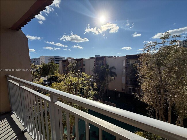 Foto del edificio - 4845 NW 7th St