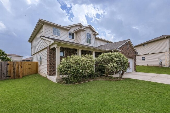 Building Photo - 131 Lavaca Loop