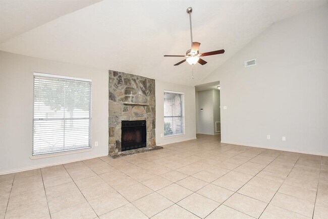 Building Photo - 2622 Grand Teton Dr