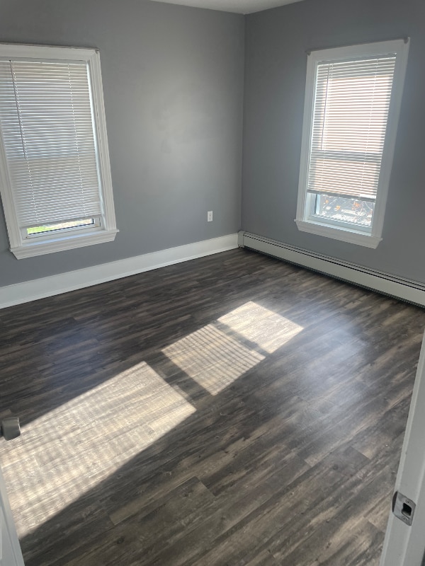 Building Photo - 118 N Main St