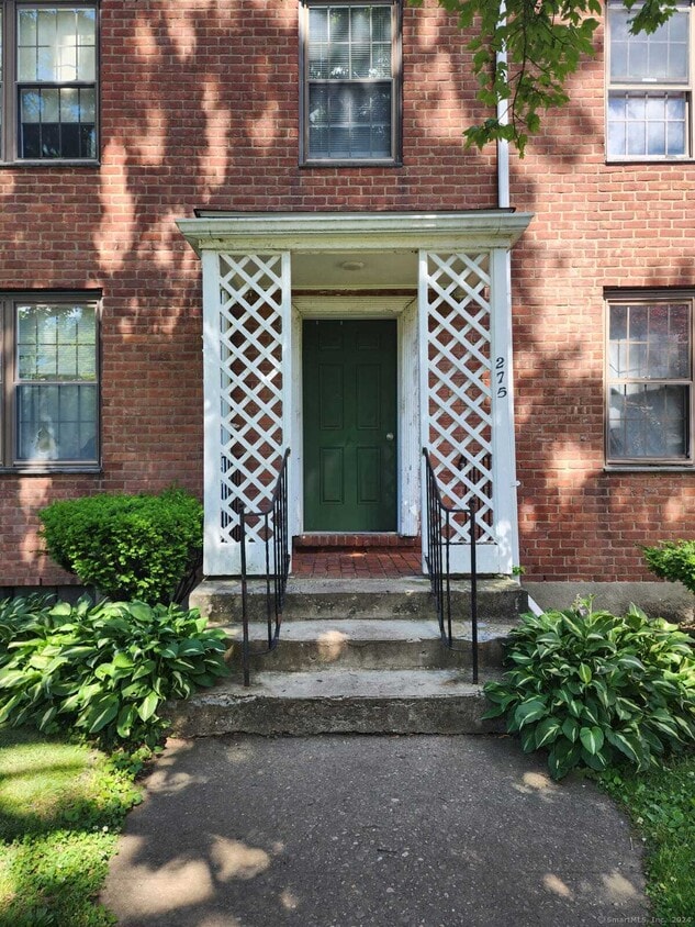 Primary Photo - 275 Texas Ave