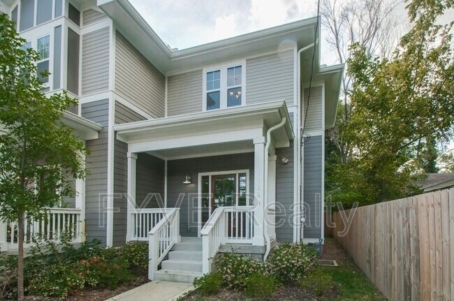 Building Photo - 1124A Leland Ave