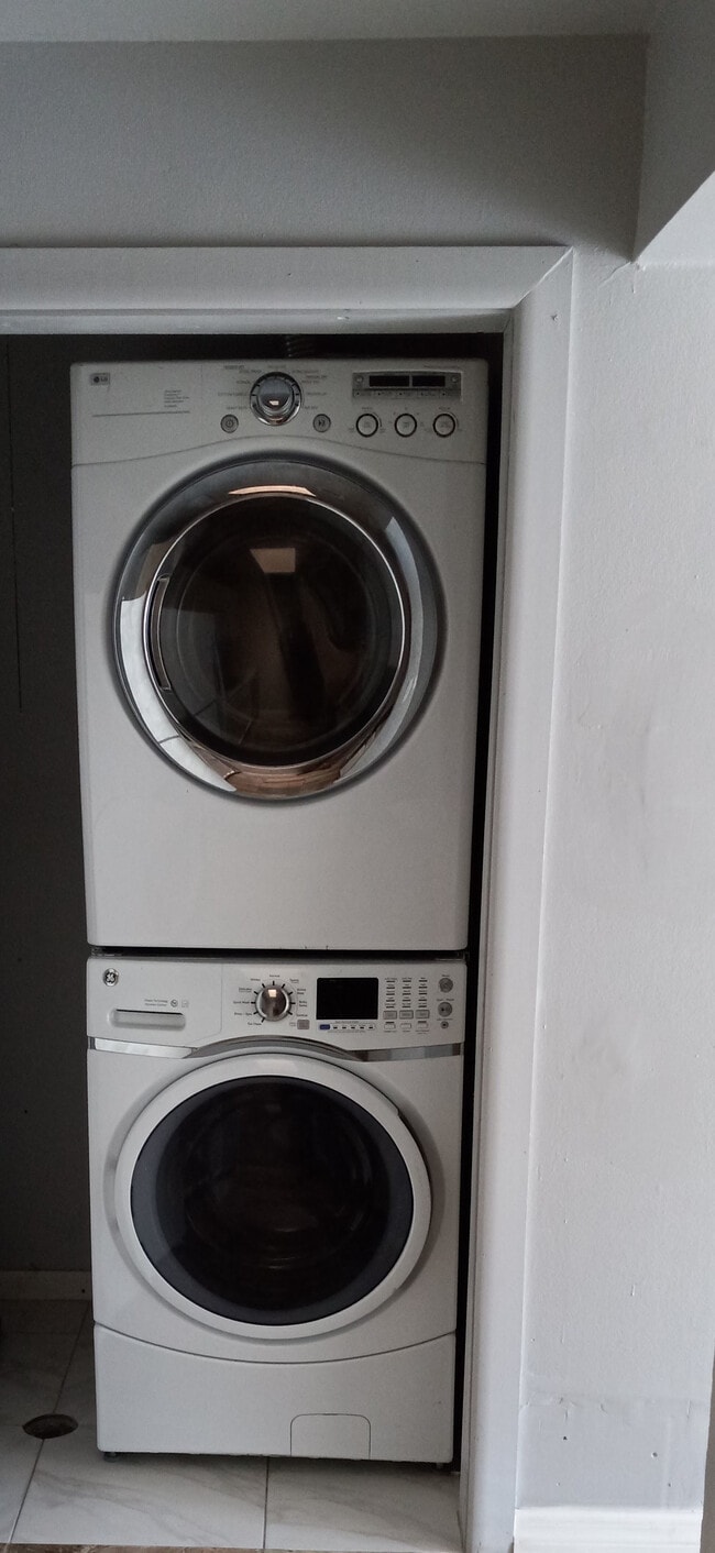 Building Photo - 4147 Flying Fortress Ave