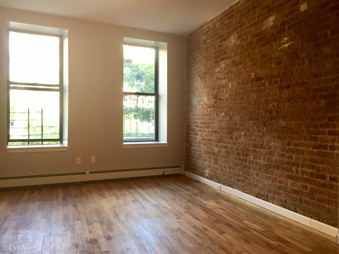 Primary Photo - 139 Edgecombe Ave