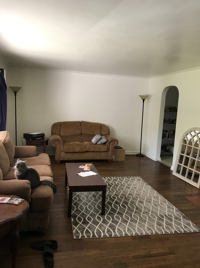 Foto del edificio - PRICED REDUCED 3 Bedroom House AVAILABLE A...