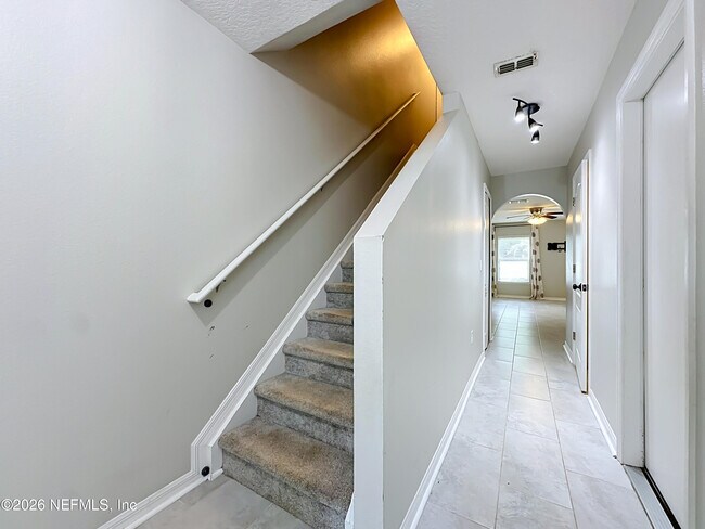 Foto del edificio - 8224 Halls Hammock Ct