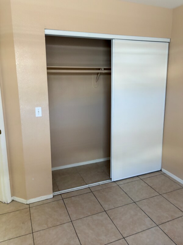 Foto del edificio - 4176 Riker Ave