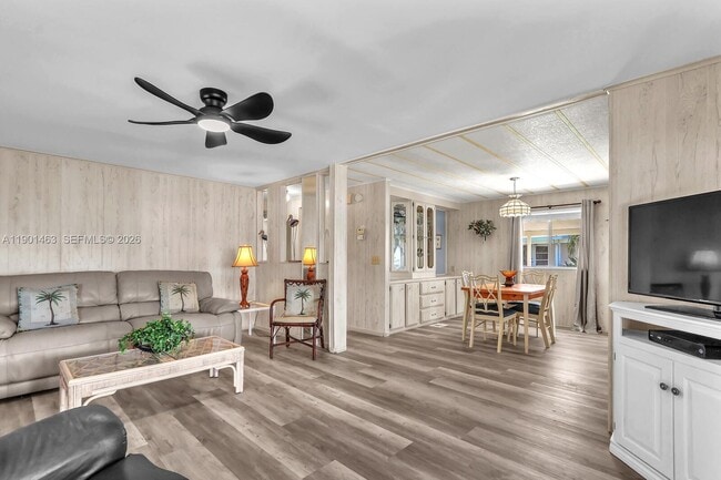 Building Photo - 8191 SE Homestead Ave