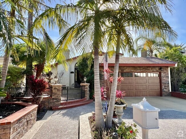 Building Photo - 2136 N Pami Cir