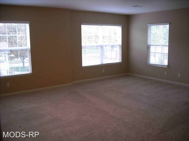 Foto del edificio - 4880 S 131st St