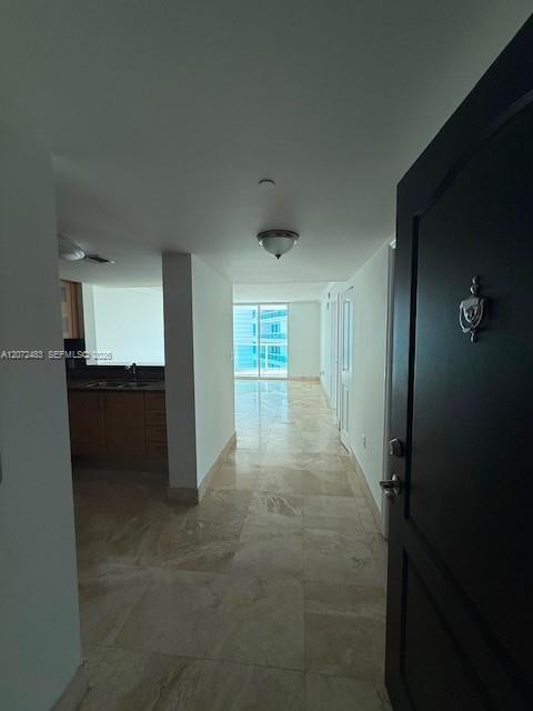 Building Photo - 2101 Brickell Ave