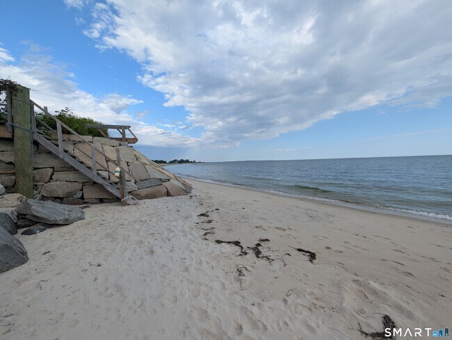 Foto del edificio - 10 Shore Rd