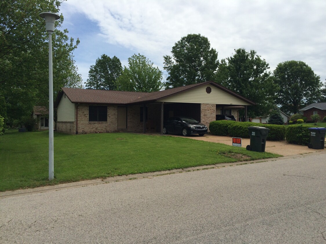 Primary Photo - 106 Jefferson Dr