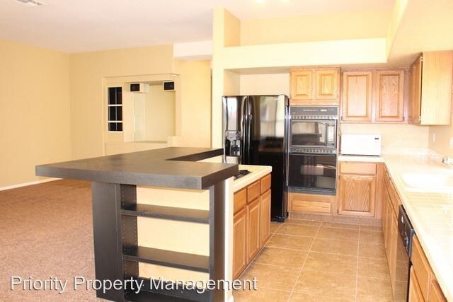 Building Photo - 226 Windsong Dr