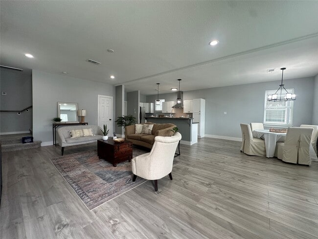 Building Photo - 11319 Carla St