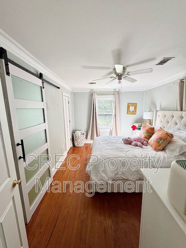 Foto del edificio - 2211 Ramsay St