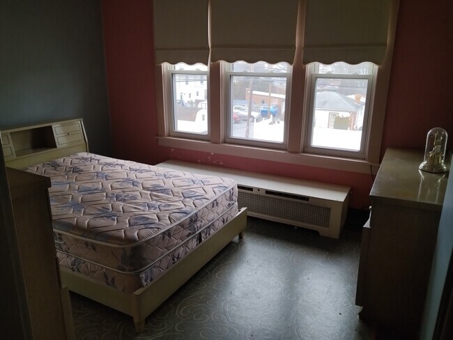 Building Photo - 1134 W Wyoming St