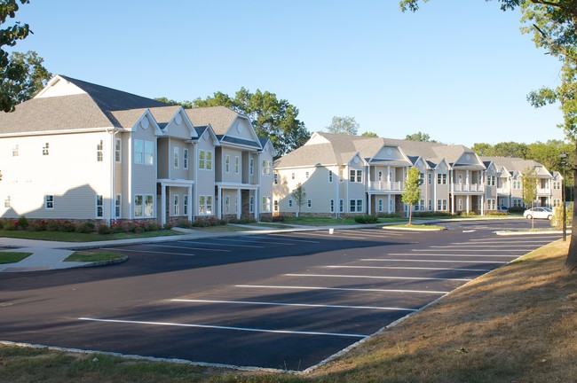 Building Photo - Cypress Way Condominiums