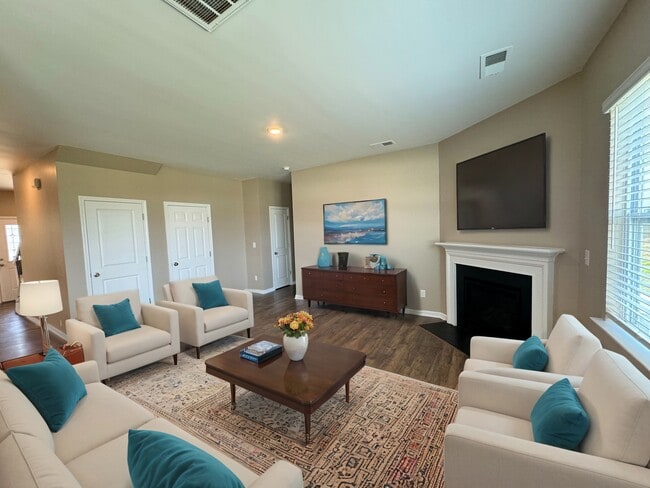 *Staged Photo - 159 Cherry Birch St