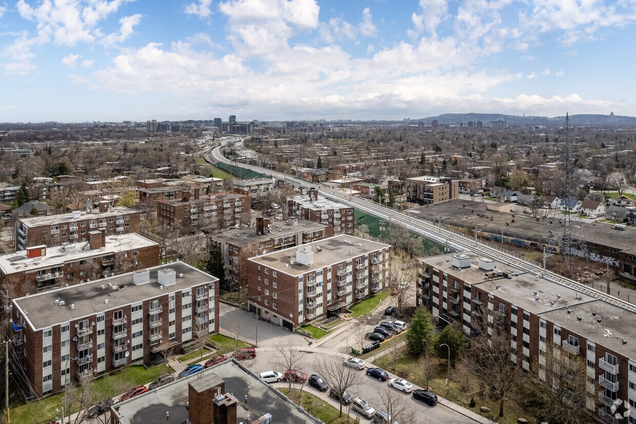 Photo aérienne - 11595 Rue Saint-Évariste