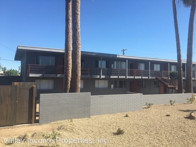 Foto del edificio - 3420 W Rose Ln