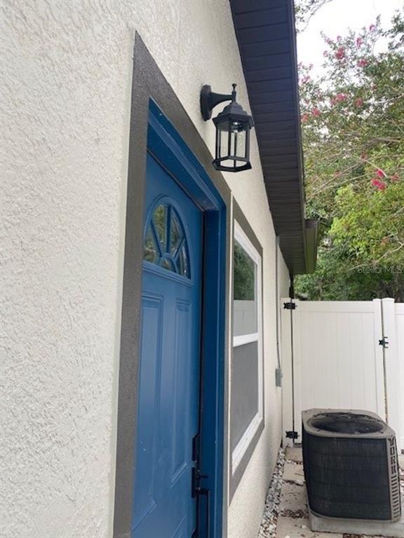 Foto del edificio - 2726 Miami Terrace
