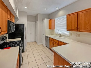 Building Photo - 13619 Summer Glen Dr